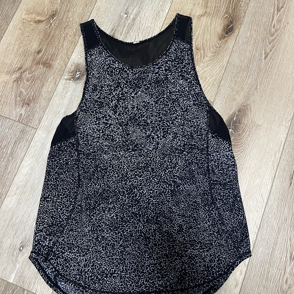 lululemon Sculpt Black & White Speckled Tank Top